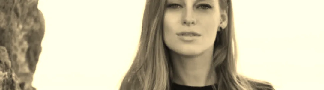 Nora En Pure