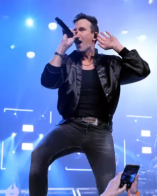Russell Dickerson